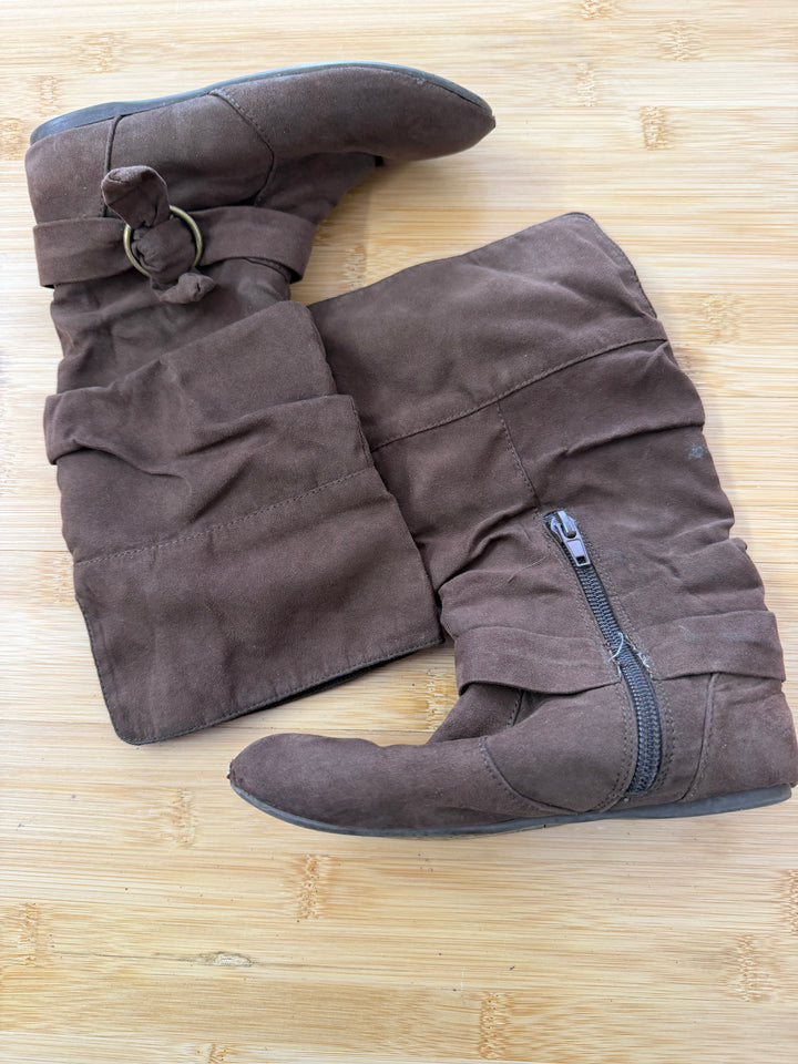 Slouchy Ankle Boots – 12 | Play
