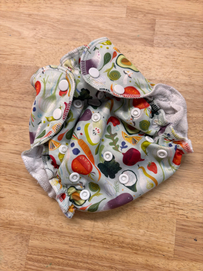 AppleCheeks Pocket Diaper – Veggie Print