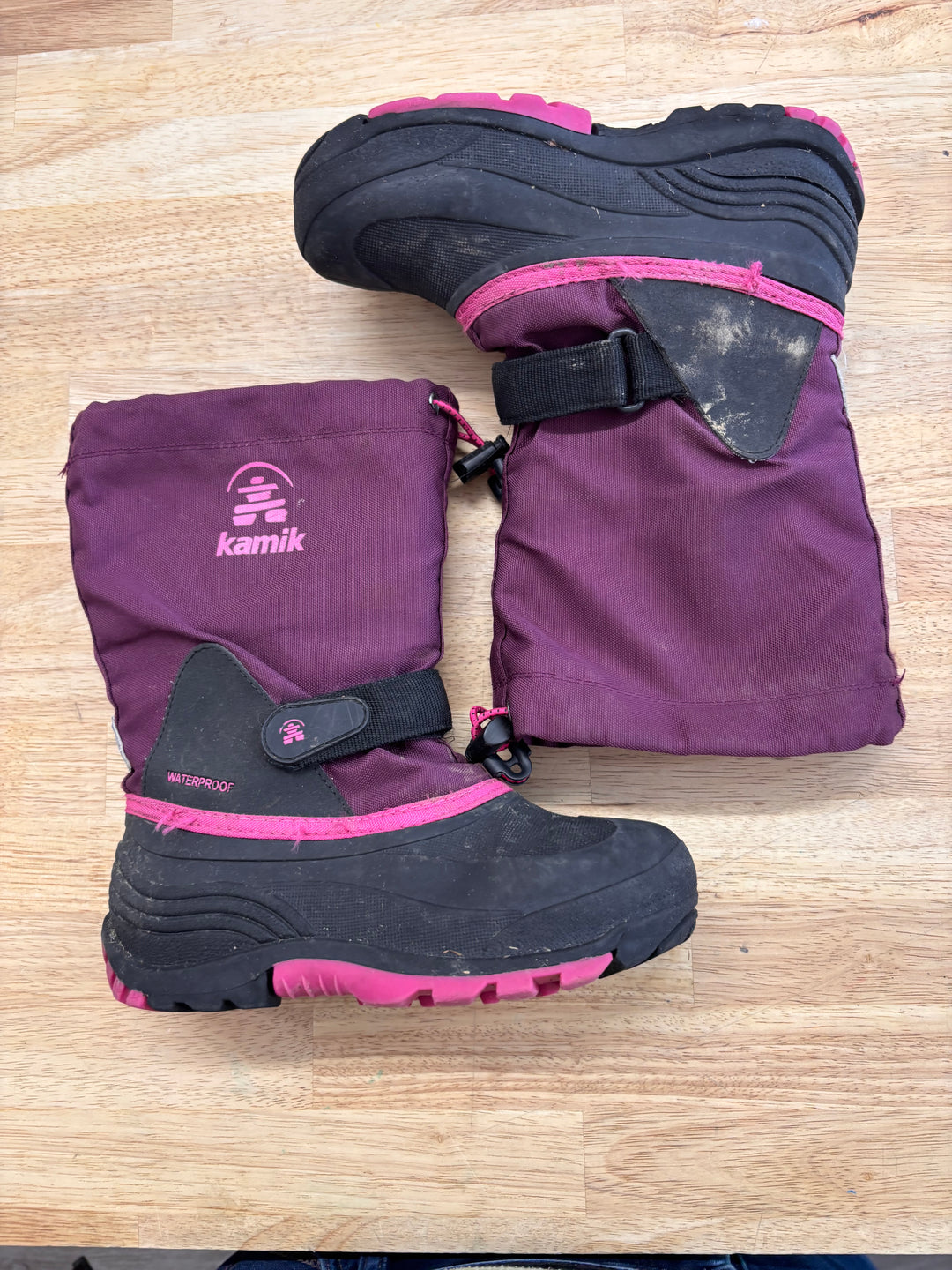 Kamik Winter Boots – Size 2 Burgundy Galosh Style