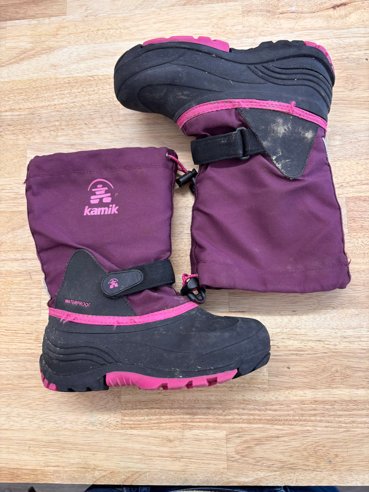 Kamik Winter Boots – Size 2 Burgundy Galosh Style