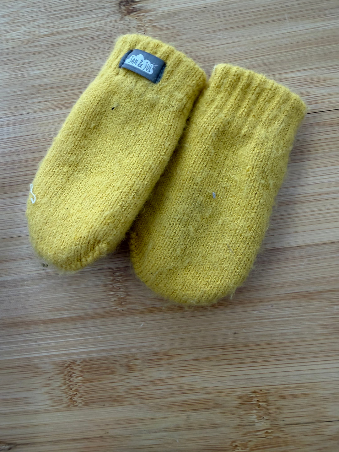 Jan and Jul Infant Knit Mittens – Small | Yellow