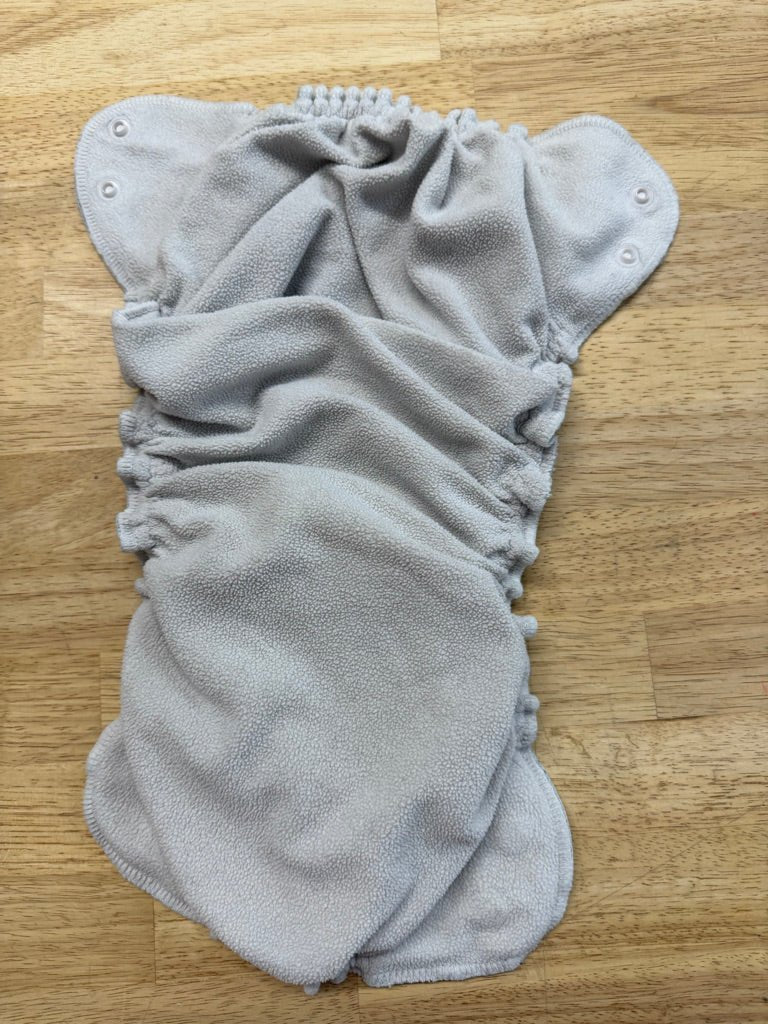 AppleCheeks Pocket Diaper – Size 2 | Light Blue Fleece Lined | Play - Nest and Sprout - Consignment