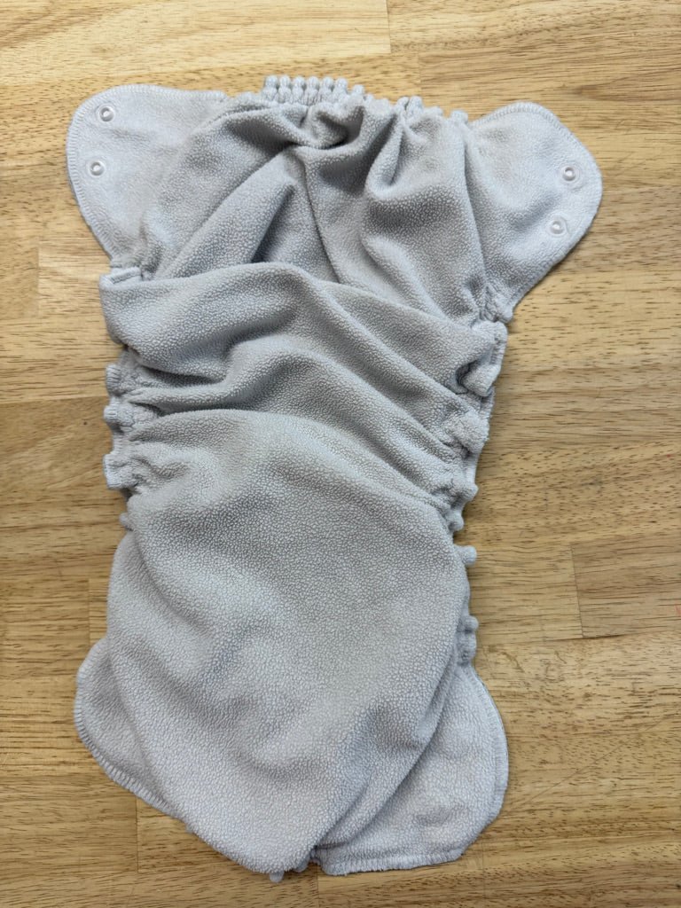 AppleCheeks Pocket Diaper – Size 2 | Light Blue Fleece Lined | Play - Nest and Sprout - Consignment