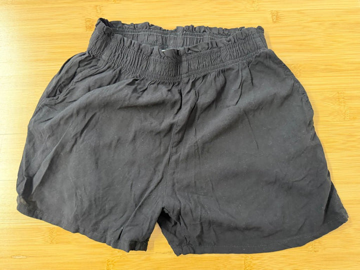 H&M Shorts – 10–11 | Black Elastic Waist Lightweight - Nest and Sprout - Consignment