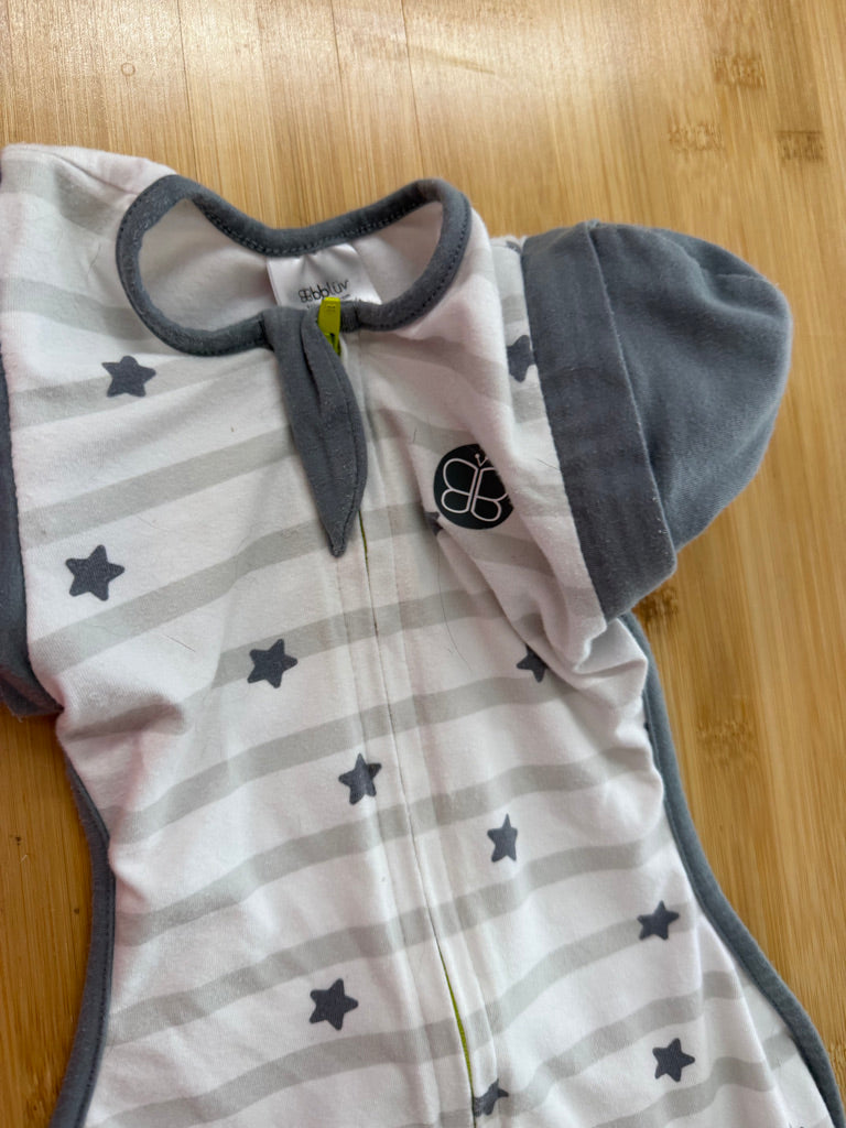 Bbluv Sleep Sack – S (6.5–14 lbs) | White Stripe Grey Stars Zip-Off Arms