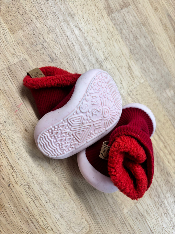 Jan & Jul Red Jelly Sock Shoes – Size 3