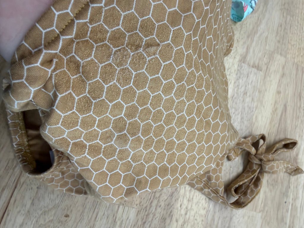 Little & Lively Halter Romper – 12–18M | Play Condition - Nest and Sprout - Consignment
