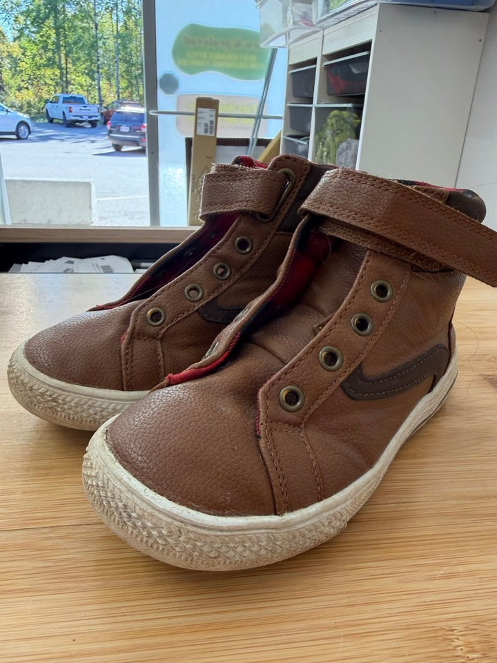 Chestnut Velcro Ankle Boot – 12 | AS-IS - Nest and Sprout-Consignment
