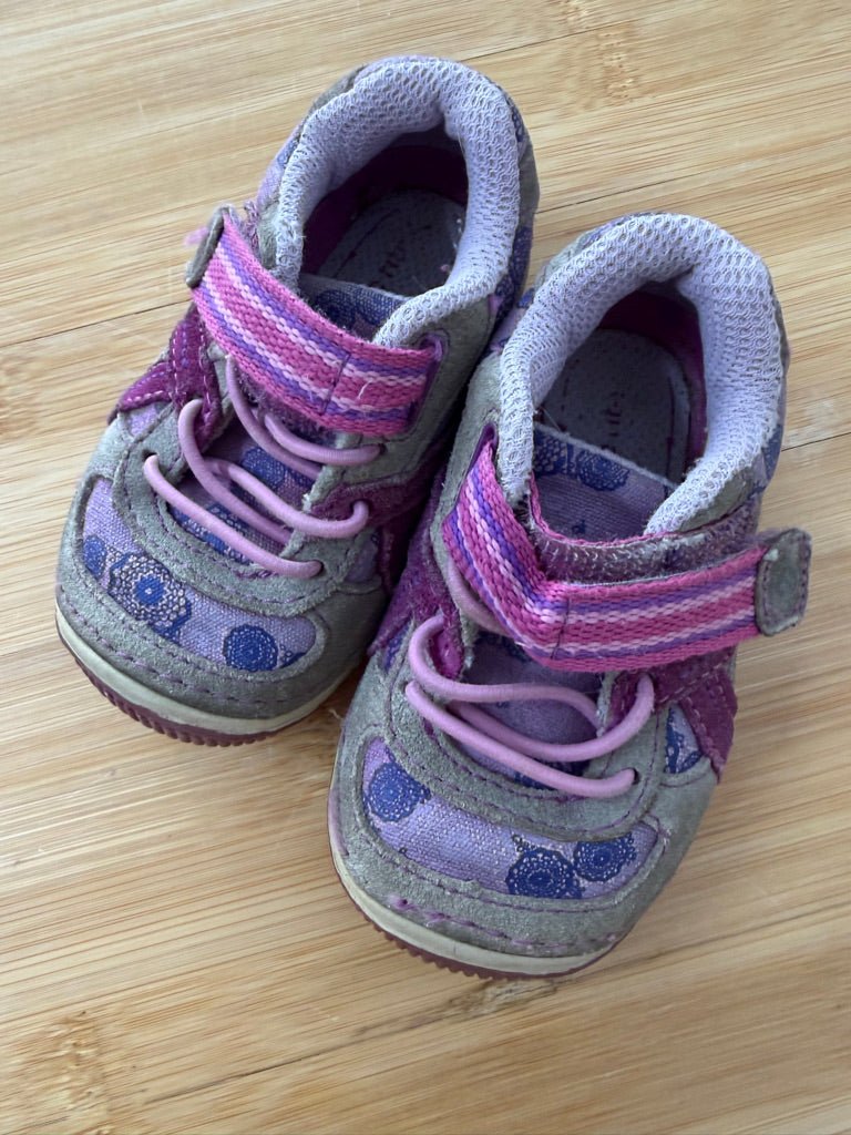 Stride Rite Early Walker Sneakers – 4 | Purple Floral - Nest and Sprout-Consignment