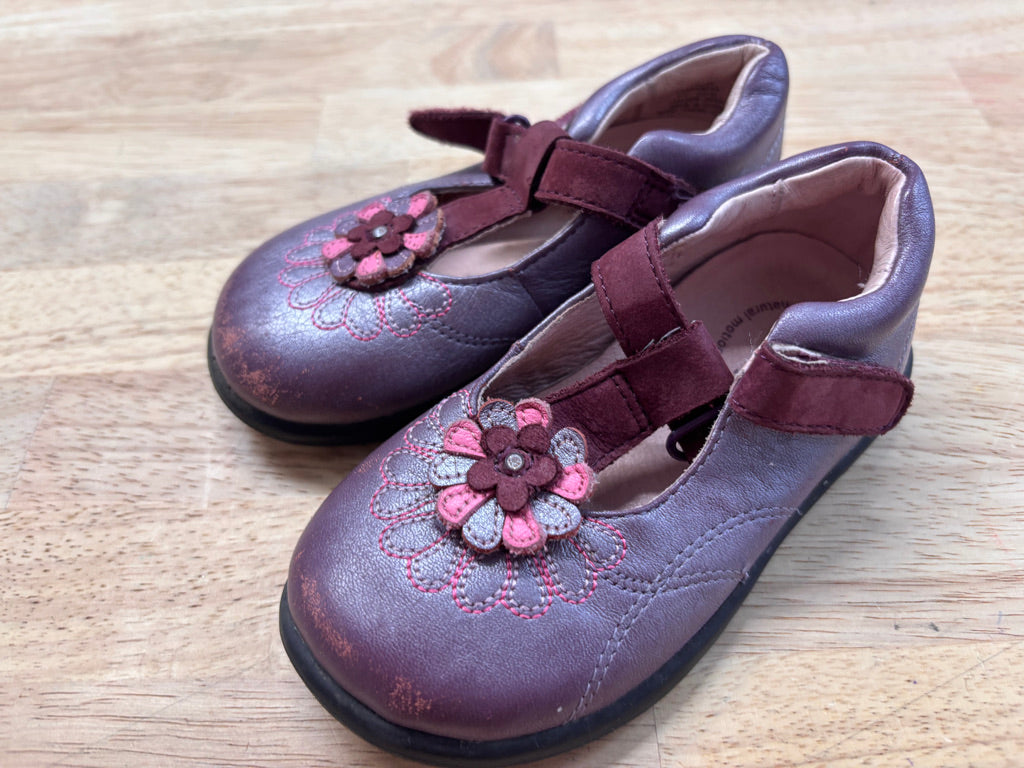 Stride Rite Size 7 Purple Metallic Mary Janes
