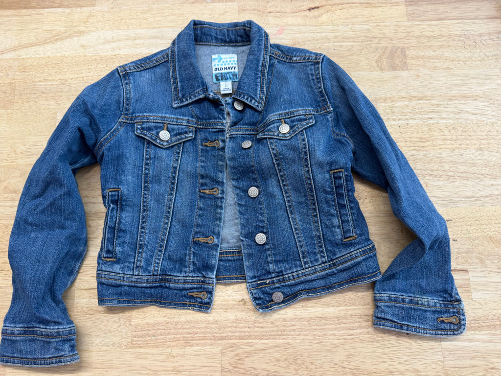 Old Navy Denim Button-Up Jacket – 6-7 (Small)