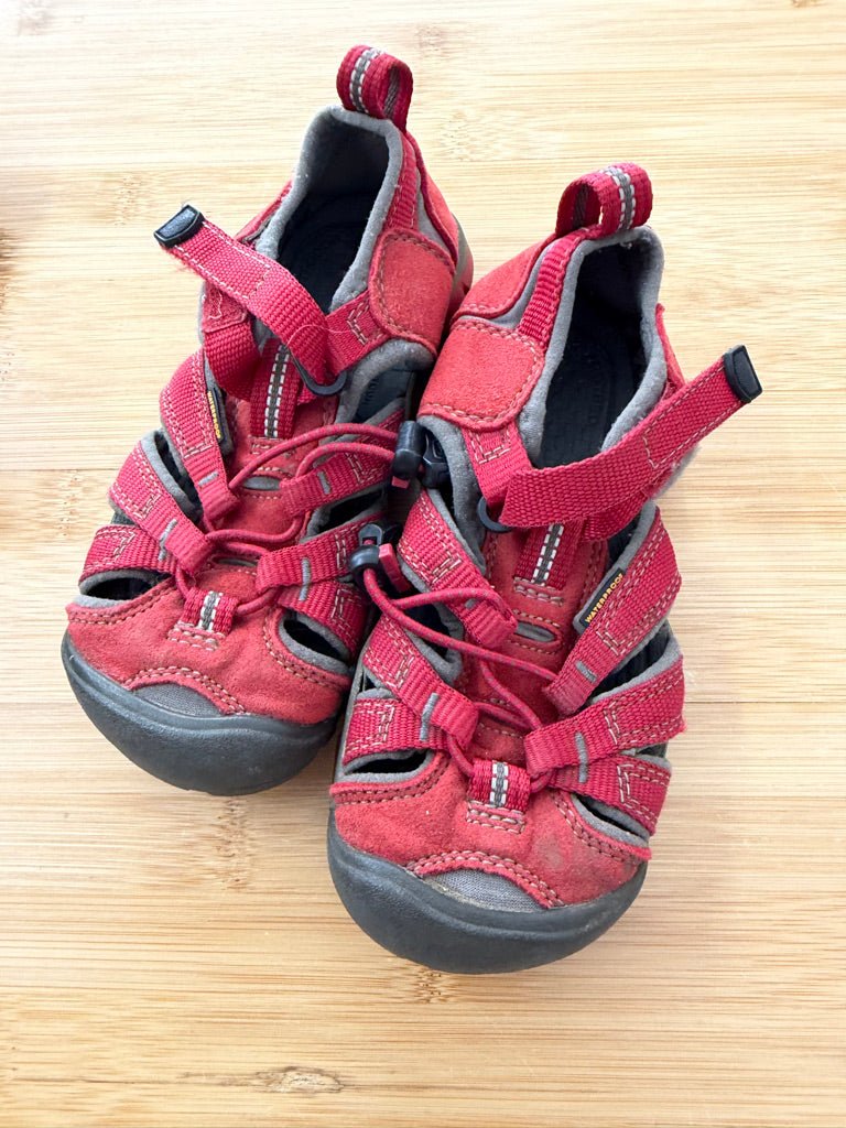 Keen Closed Toe Sandals – 11 | Red - Nest and Sprout-Consignment