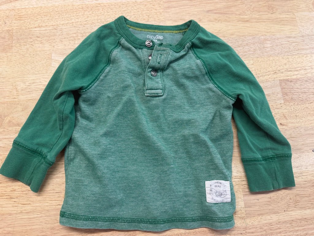 Baby Gap Long Sleeve Shirt – 12–18M | Green Two-Tone - Nest and Sprout-Consignment