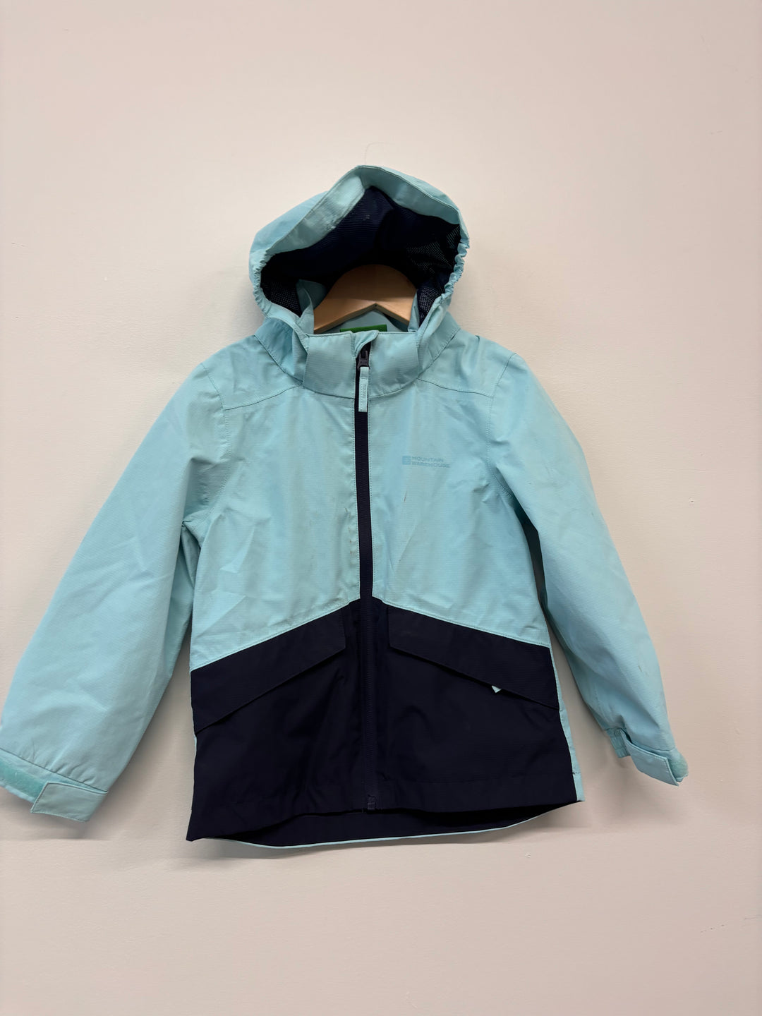 Mountain Warehouse Lightweight Jacket – Light Blue – Size 5/6
