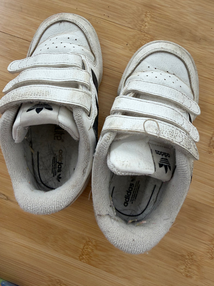 Nike Sneaker – 8 | White
