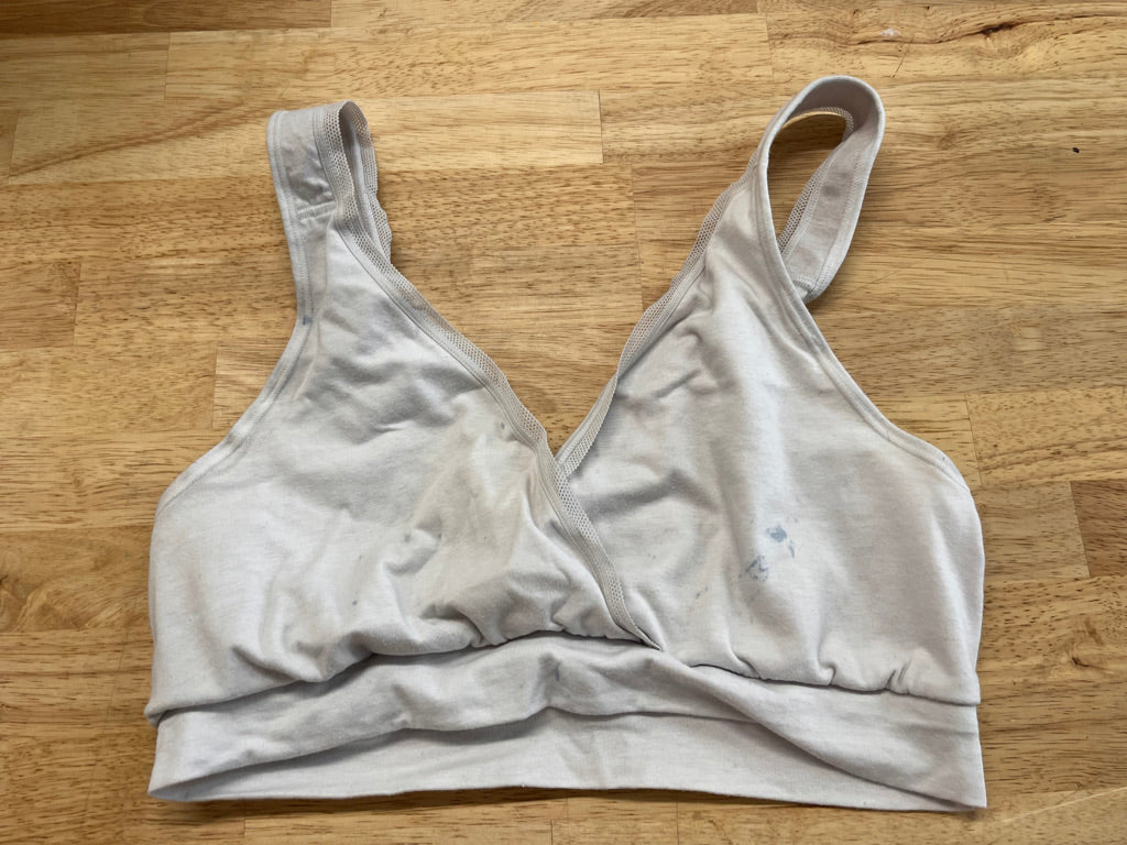 Playtex Size M White Nursing Bra (Side Stretch Access)