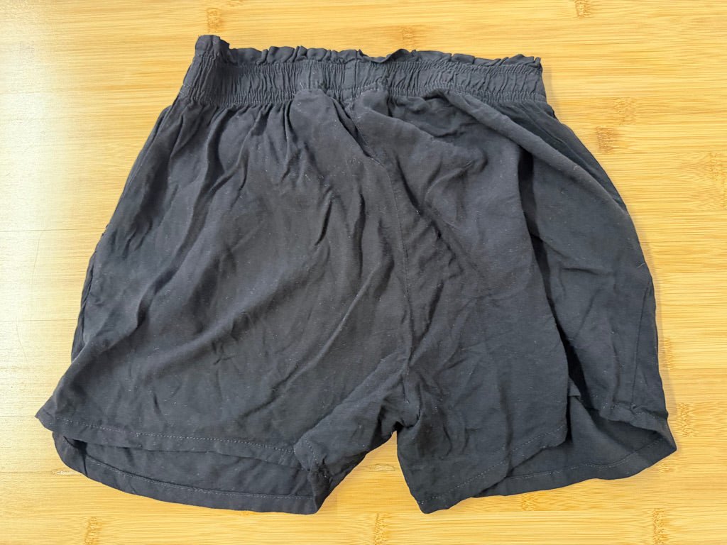 H&M Shorts – 10–11 | Black Elastic Waist Lightweight - Nest and Sprout - Consignment