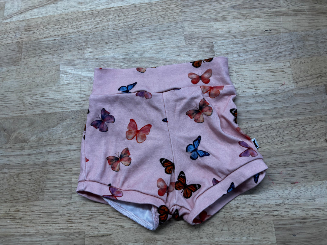 Little & Lively Butterfly Bloom Shorts | Size 1/2