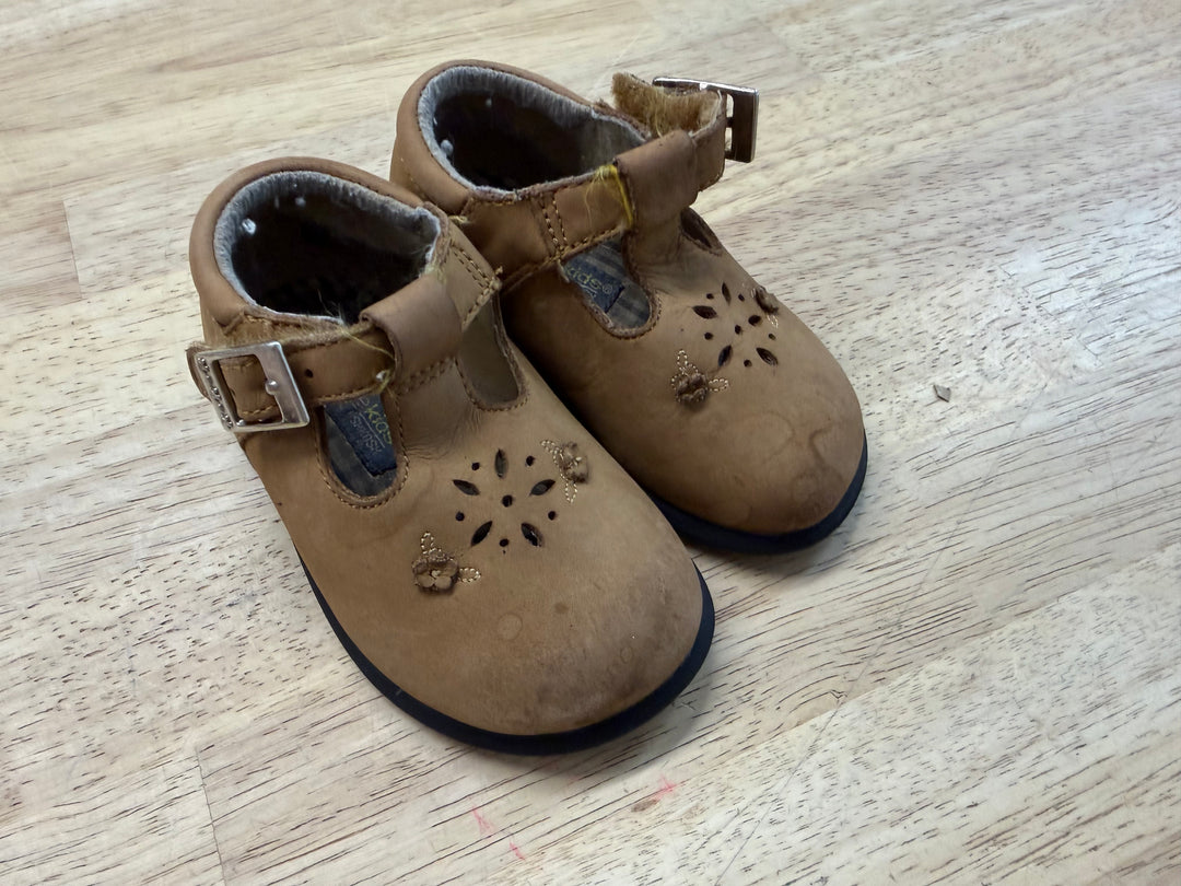 Oshkosh, Genuine Kids - Size 3 Shoes