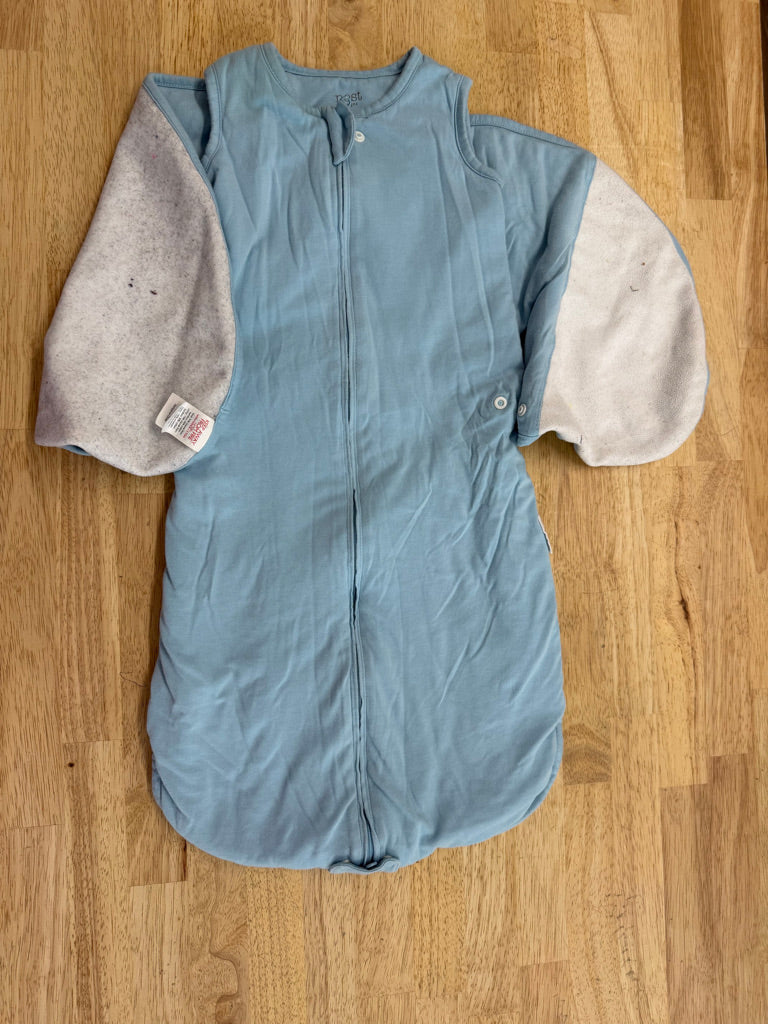Nest Designs Forget-Me-Not Bamboo Swaddle – 0–6M | Blue Silent Velcro