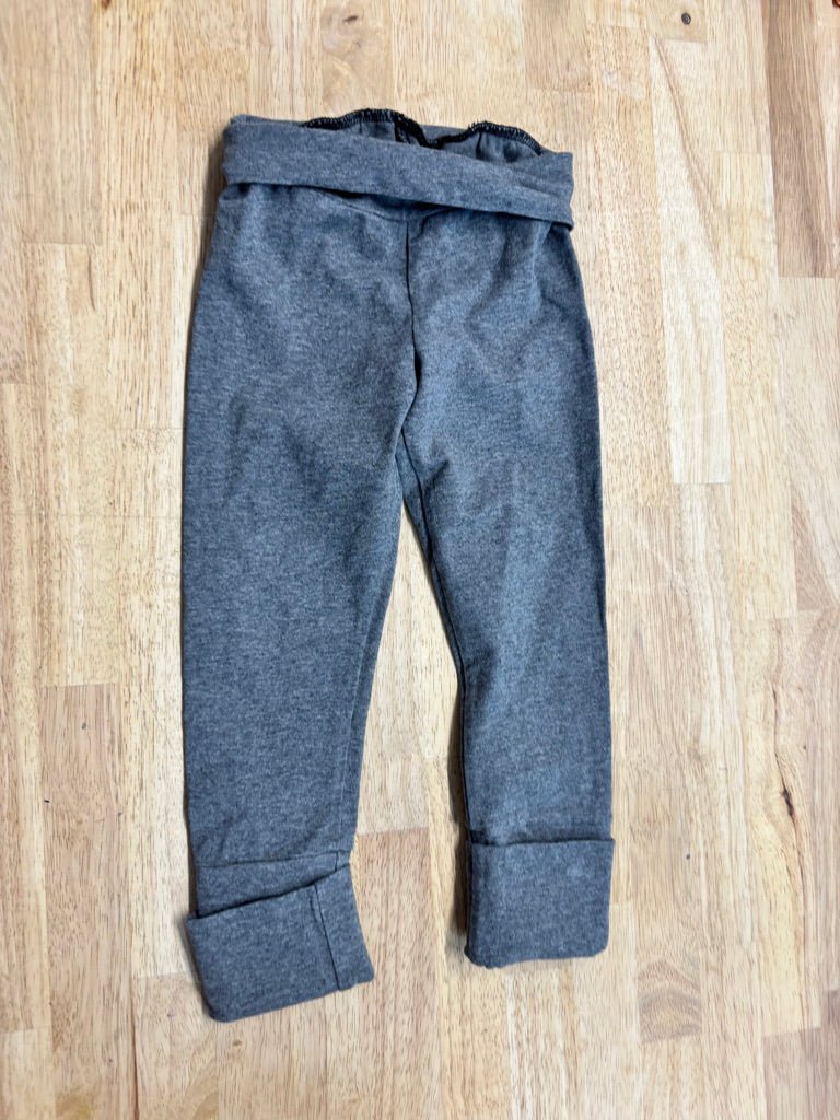 Grow - With - Me Leggings – Charcoal | 1–3Y estimated size, unknown - Nest and Sprout - Consignment
