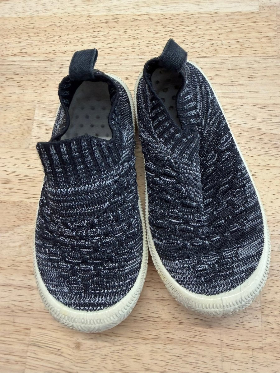 Jan & Jul Explorer Knit Shoes – EU 24 (US 8) | Black - Nest and Sprout-Consignment