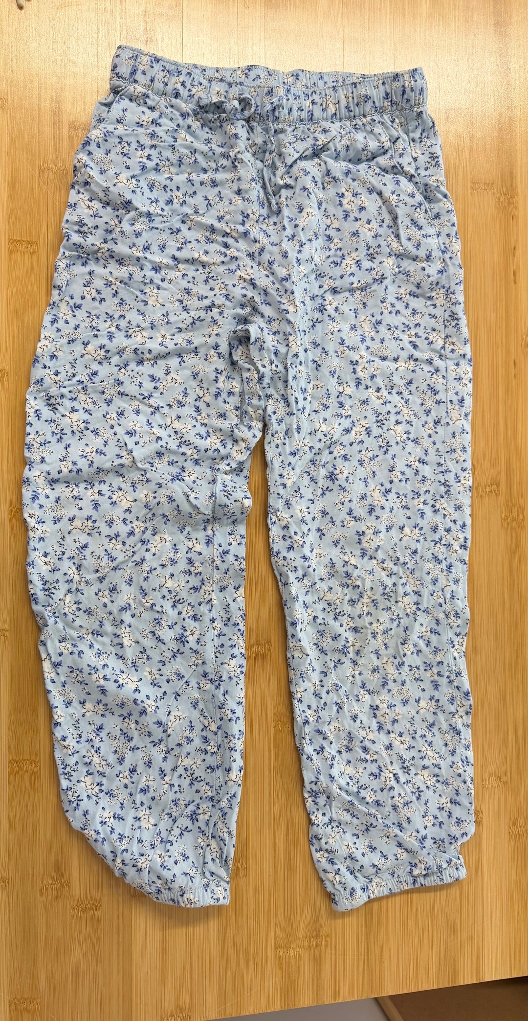 H&M Viscose Pants – 7/8 | Light Blue Ditsy Floral Lightweight