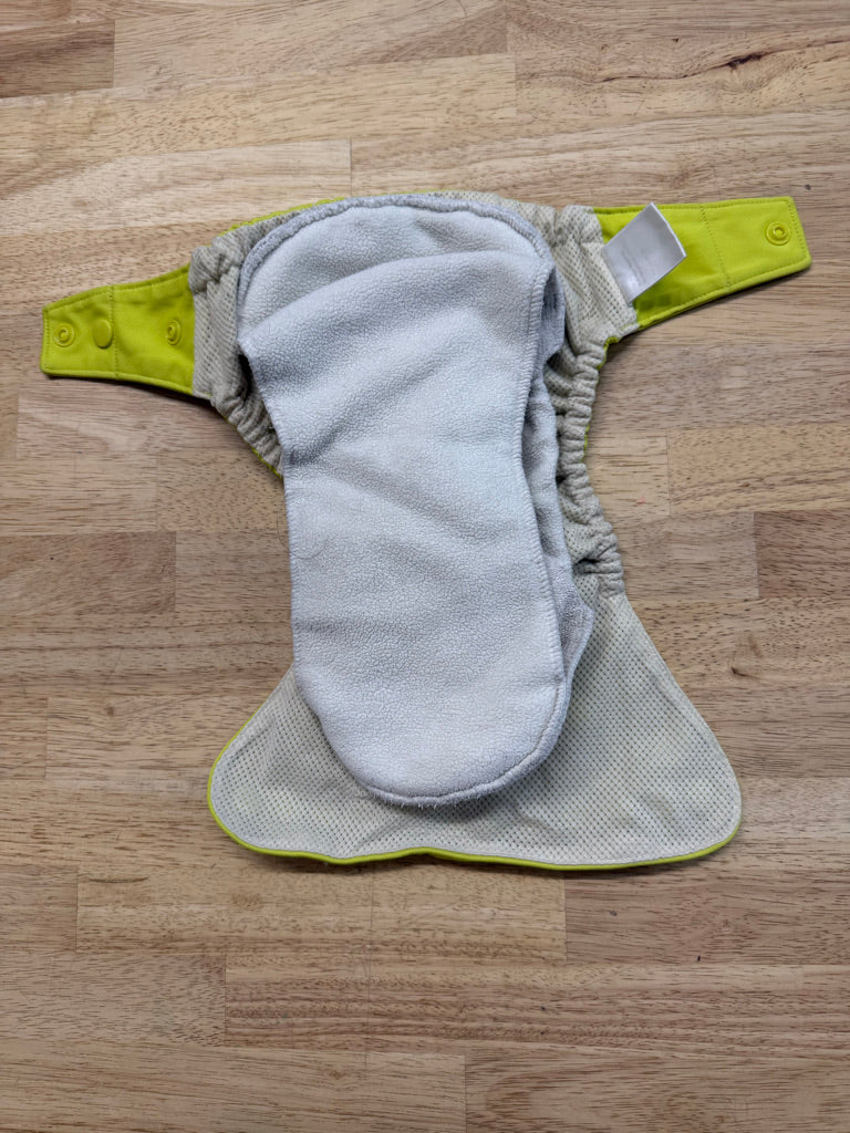 GroVia O.N.E. Diaper – One Size | Lime Green with Soaker
