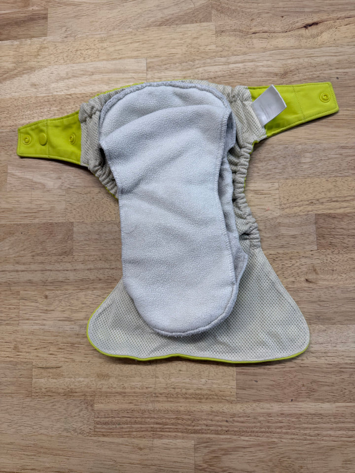 GroVia O.N.E. Diaper – One Size | Lime Green with Soaker