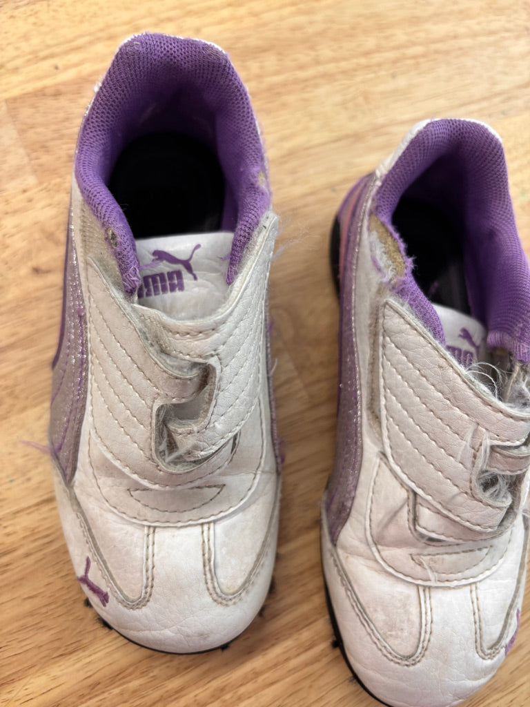 Puma 10.5 Indoor Soccer Shoes – Play Condition