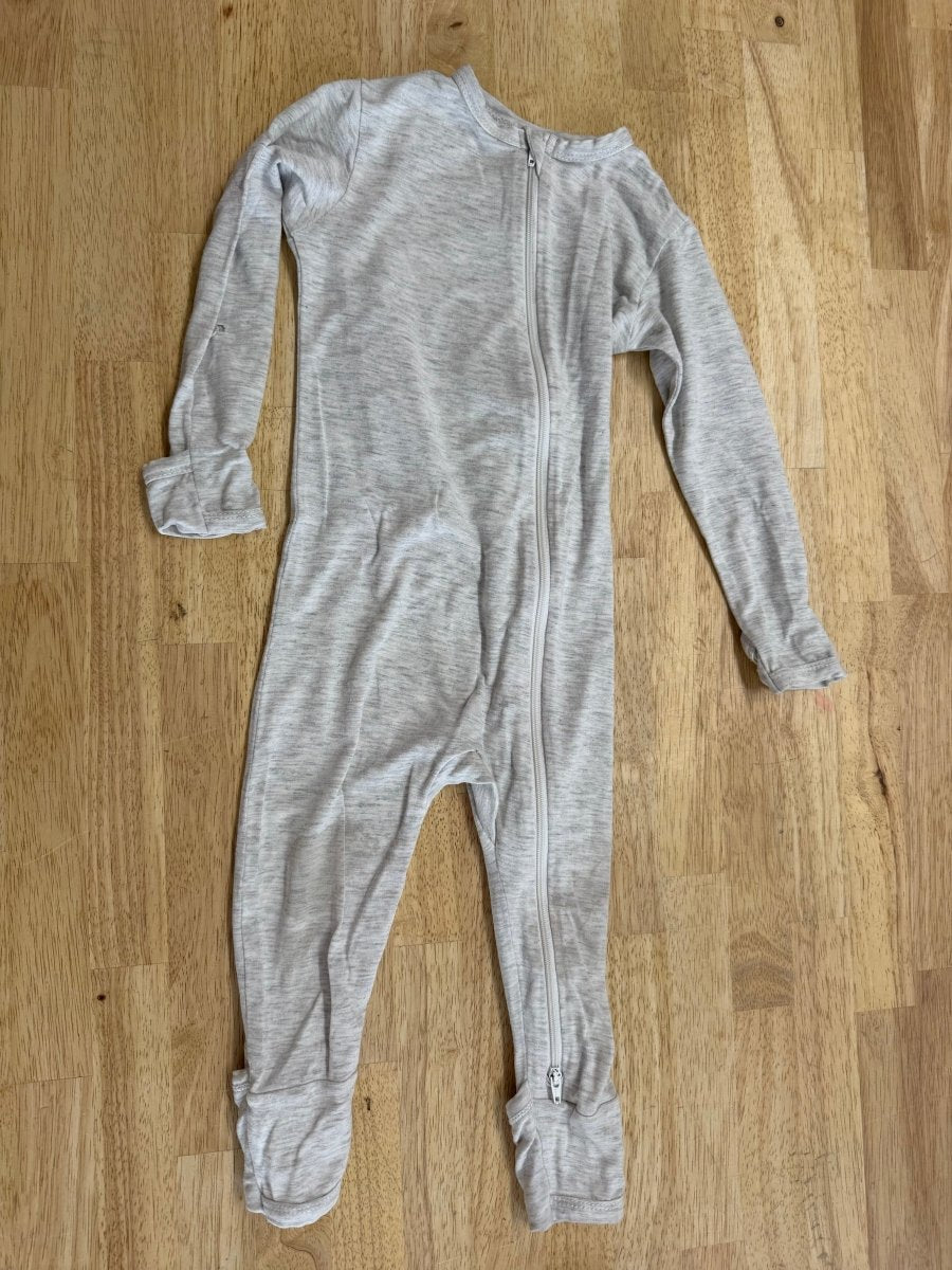 Bambi and Birdie Footless PJ Set – 18-24 Months | Grey | Rainbow on Back - Nest and Sprout-Consignment