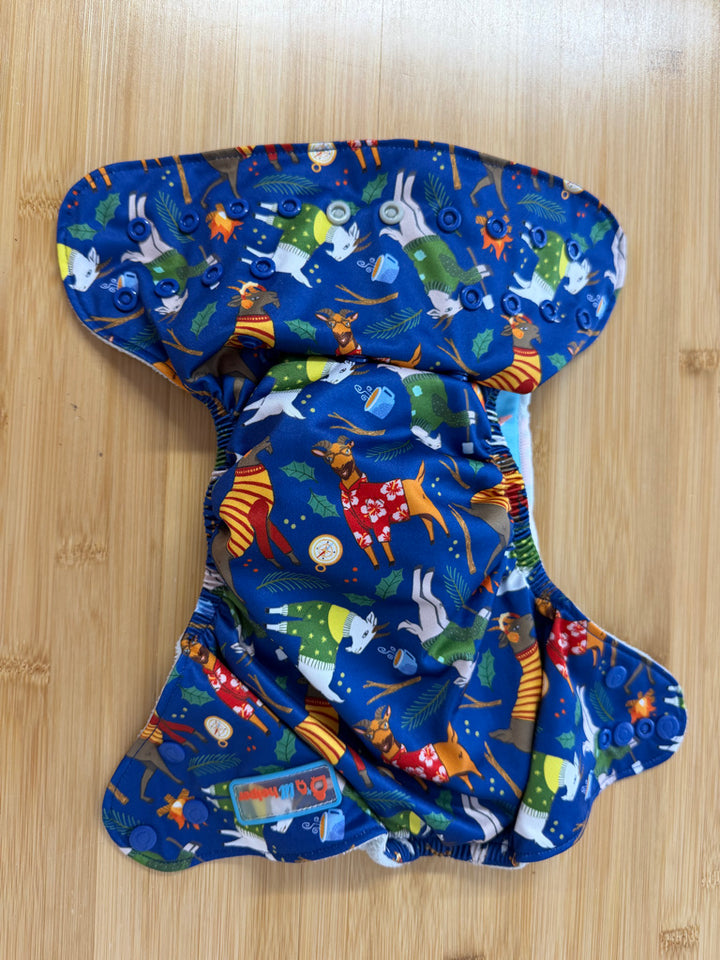 Lil Helpers Cloth Diaper – One Size | Navy Goats Allover Snap AI2 with 2 Inserts