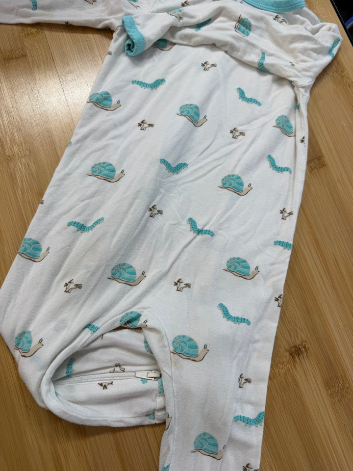 Kyte Baby Bamboo Footless Sleeper – 18–24M | White Slug & Snail Print | Play - Nest and Sprout-Consignment