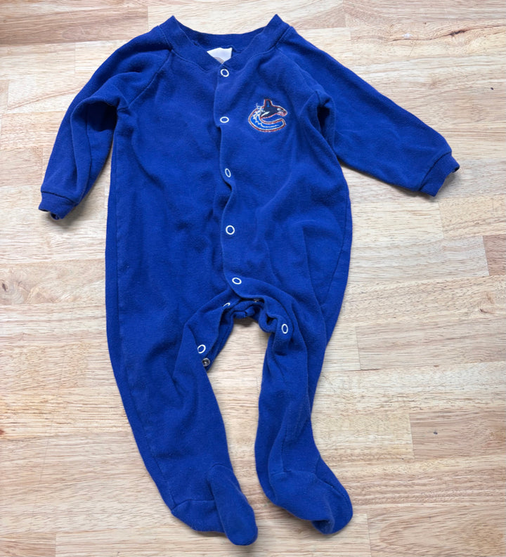 NHL Canucks Sleeper – 9M PLAY