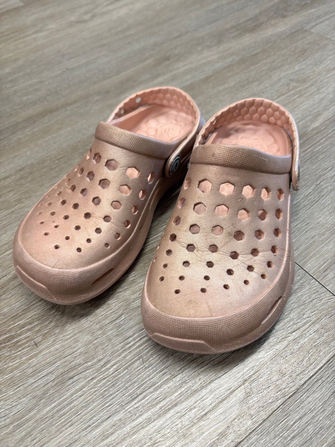 Joybees Dusty Pink Clogs | Size Youth 1/2