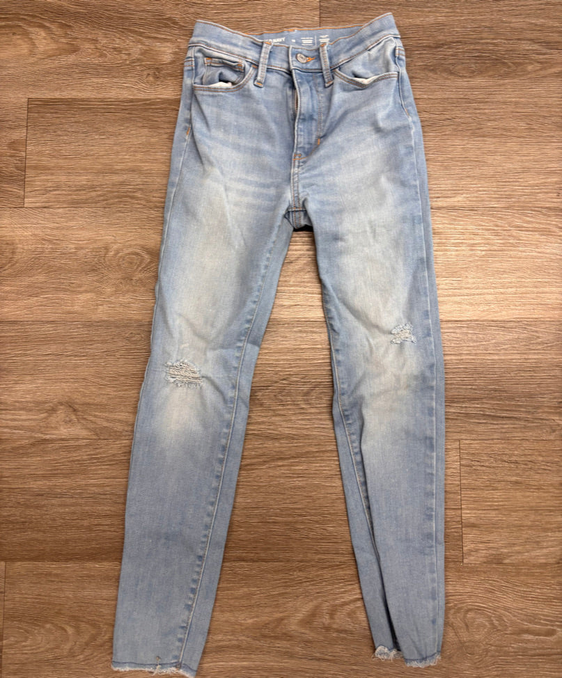 Old Navy Size 10 Rockstar Jeggings – Light Wash