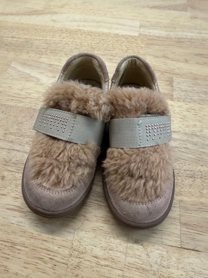 Primigi Velcro Shoes – Size 24 | Rose Gold Faux Fur - Nest and Sprout - Consignment