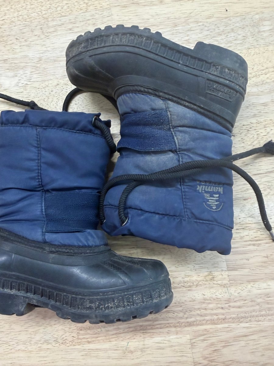 Kamik Navy & Black Galosh Snowboot – 8 - Nest and Sprout-Consignment
