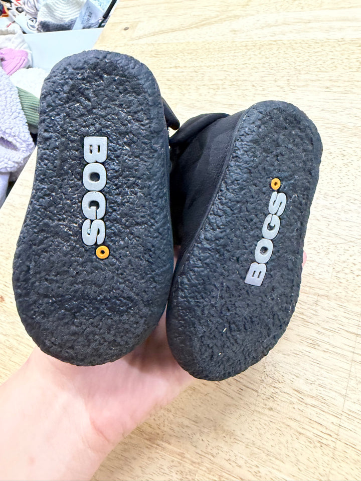 Baby Bogs Black Camo Boots – 4 | Minimal Wear