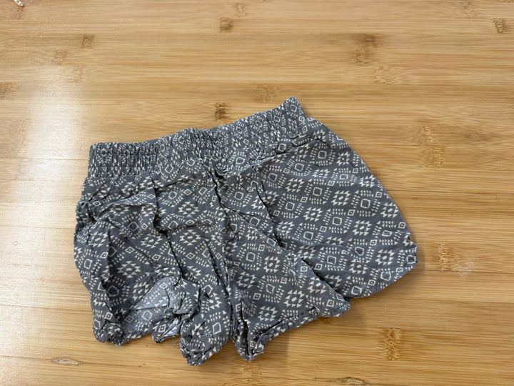 Old Navy Rayon Print Shorts – 4T | Light Grey Girl Fit