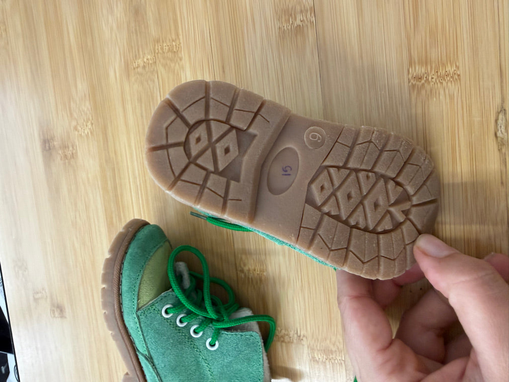 Outback Lace-Up Ankle Boots – 9 | Green