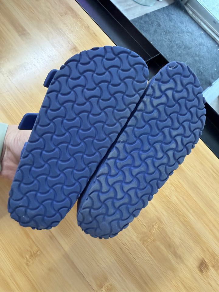 Joe Fresh Sandals – 9/10 | Blue Polyurethane