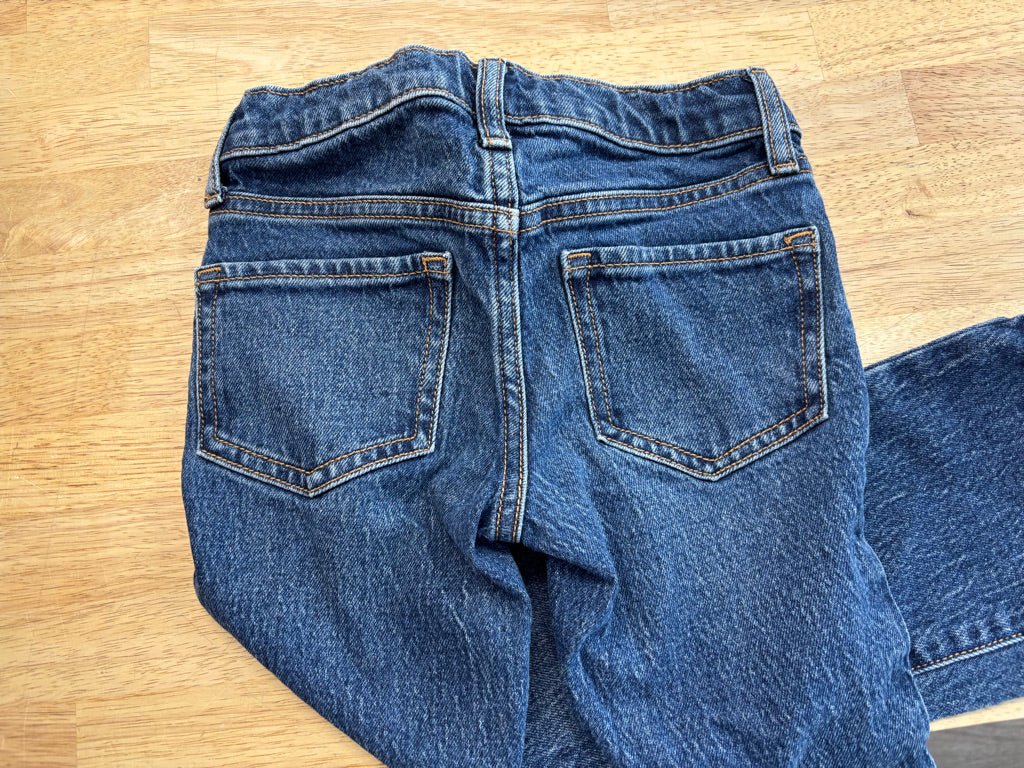 Old Navy Mid - Rise Bootcut Jeans Adjustable Waist | Size 6 - Nest and Sprout - Consignment