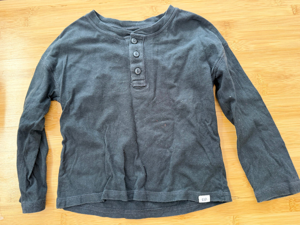 Gap Charcoal Henley – 4Y