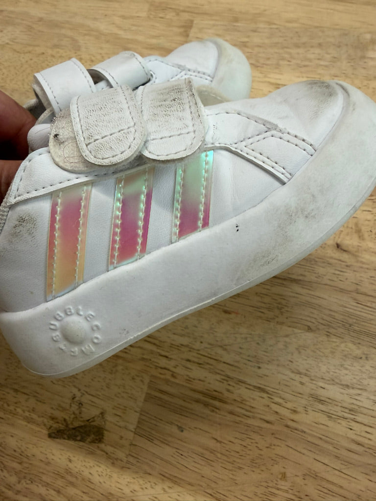 Adidas Comfy Bubble Velcro Shoes – 6 (EU 22) | White Pearlescent