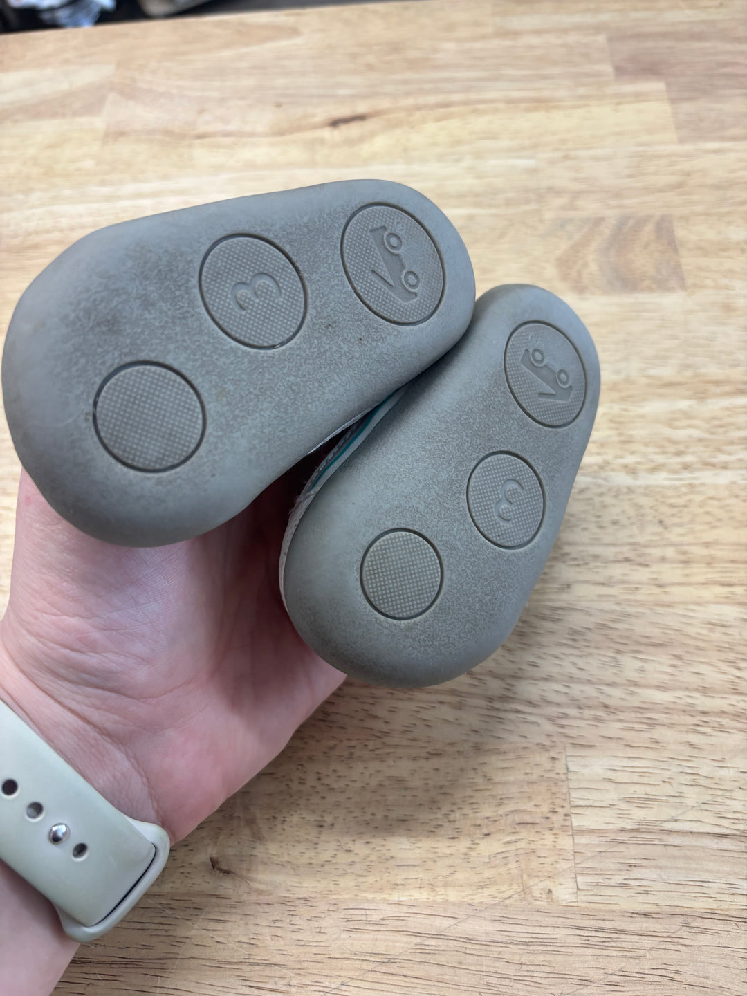 See Kai Run Tie-Dye Sneakers – Size 3