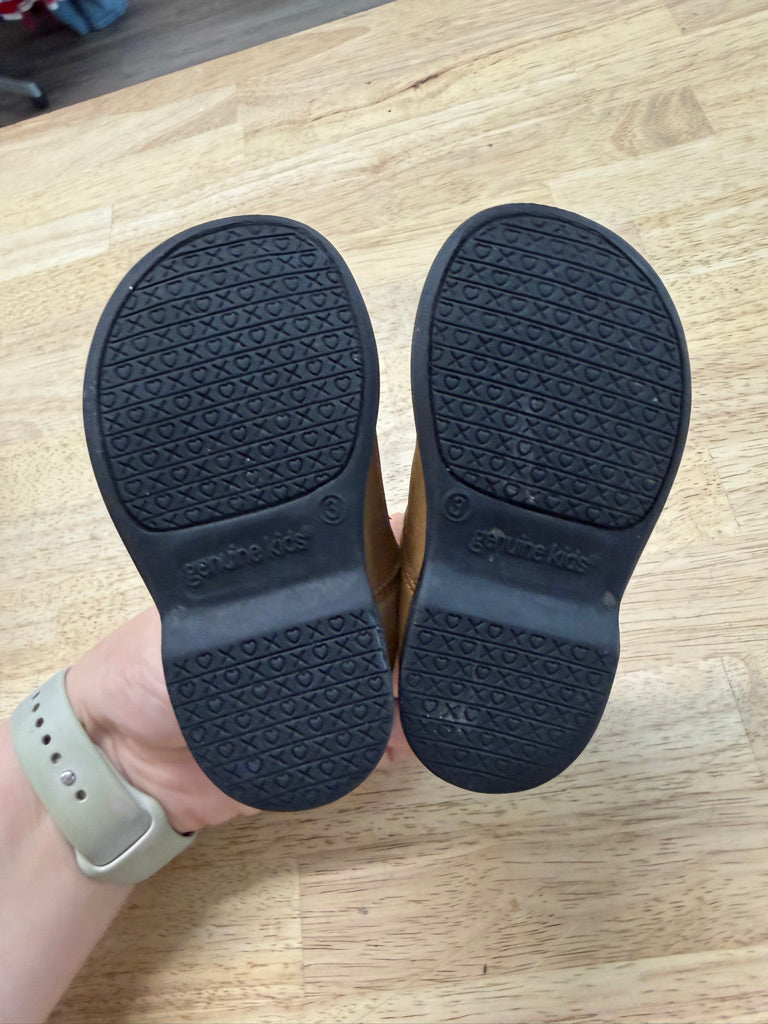 Oshkosh, Genuine Kids - Size 3 Shoes