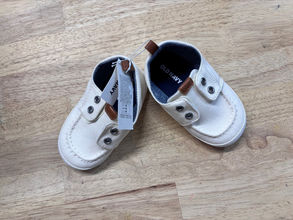 Old Navy Soft Sole Canvas Slippers – 18–24M (NWT)