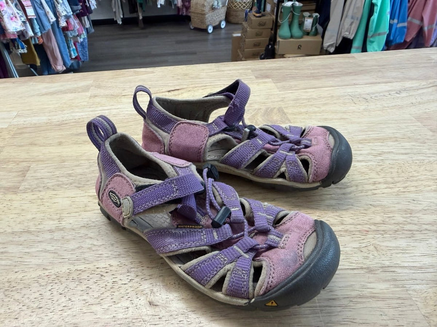 Keen Closed Toe Sandals | Size 11 - Nest and Sprout - Consignment