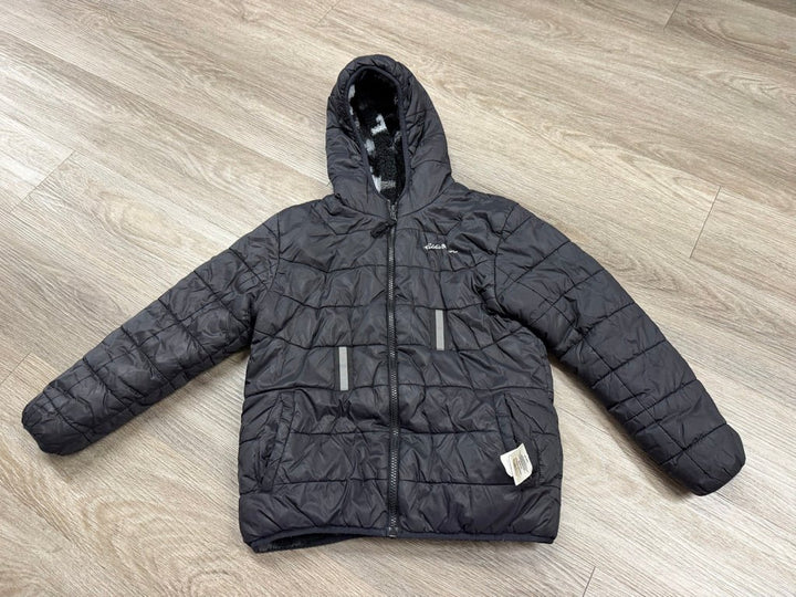 Eddie Bauer Reversible Jacket – 7/8 | Black Puffer & Camo Fleece | Play - Nest and Sprout-Consignment
